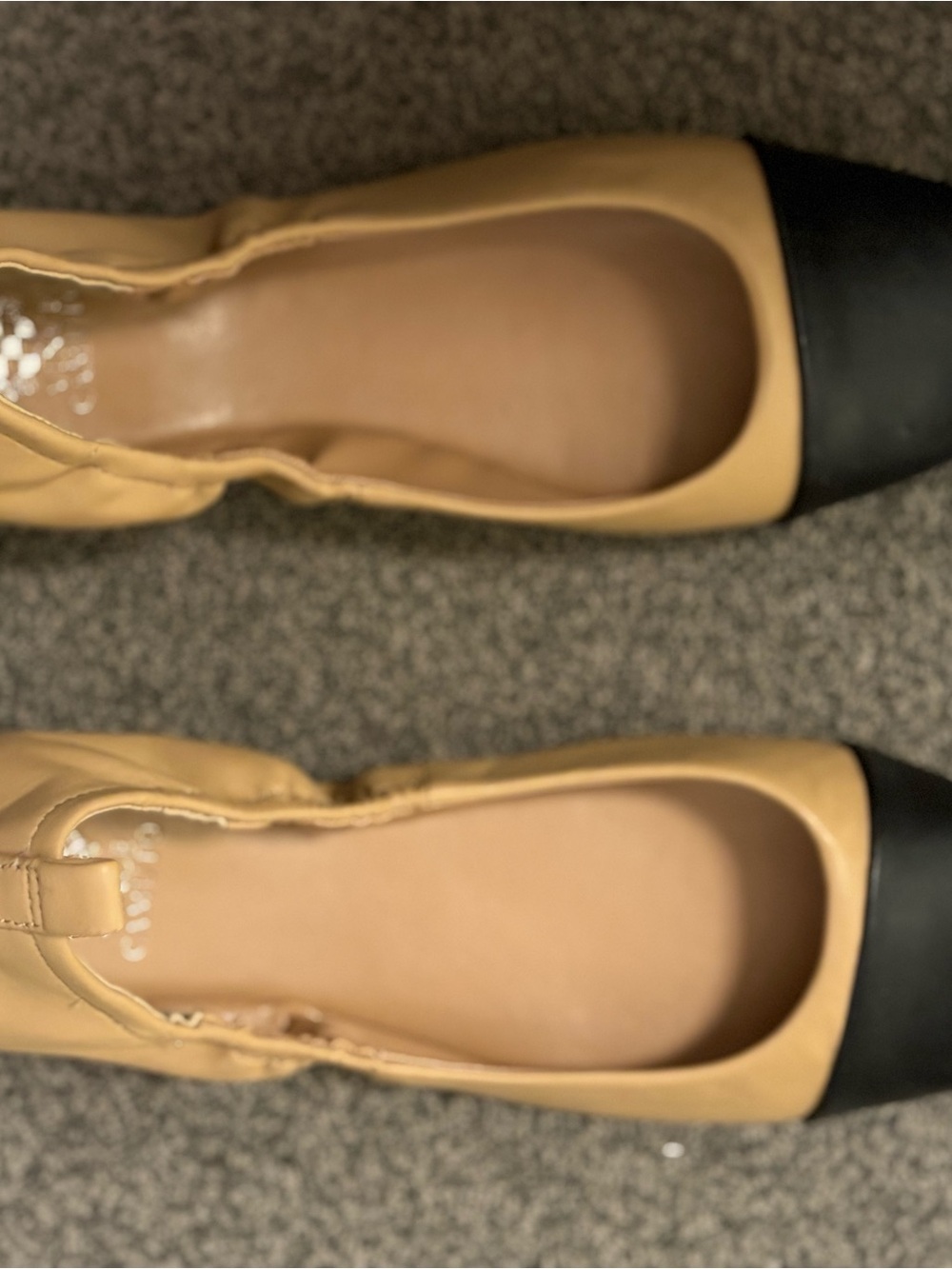 Vince Camuto Two-Tone Tan Flats with Black Cap Toe